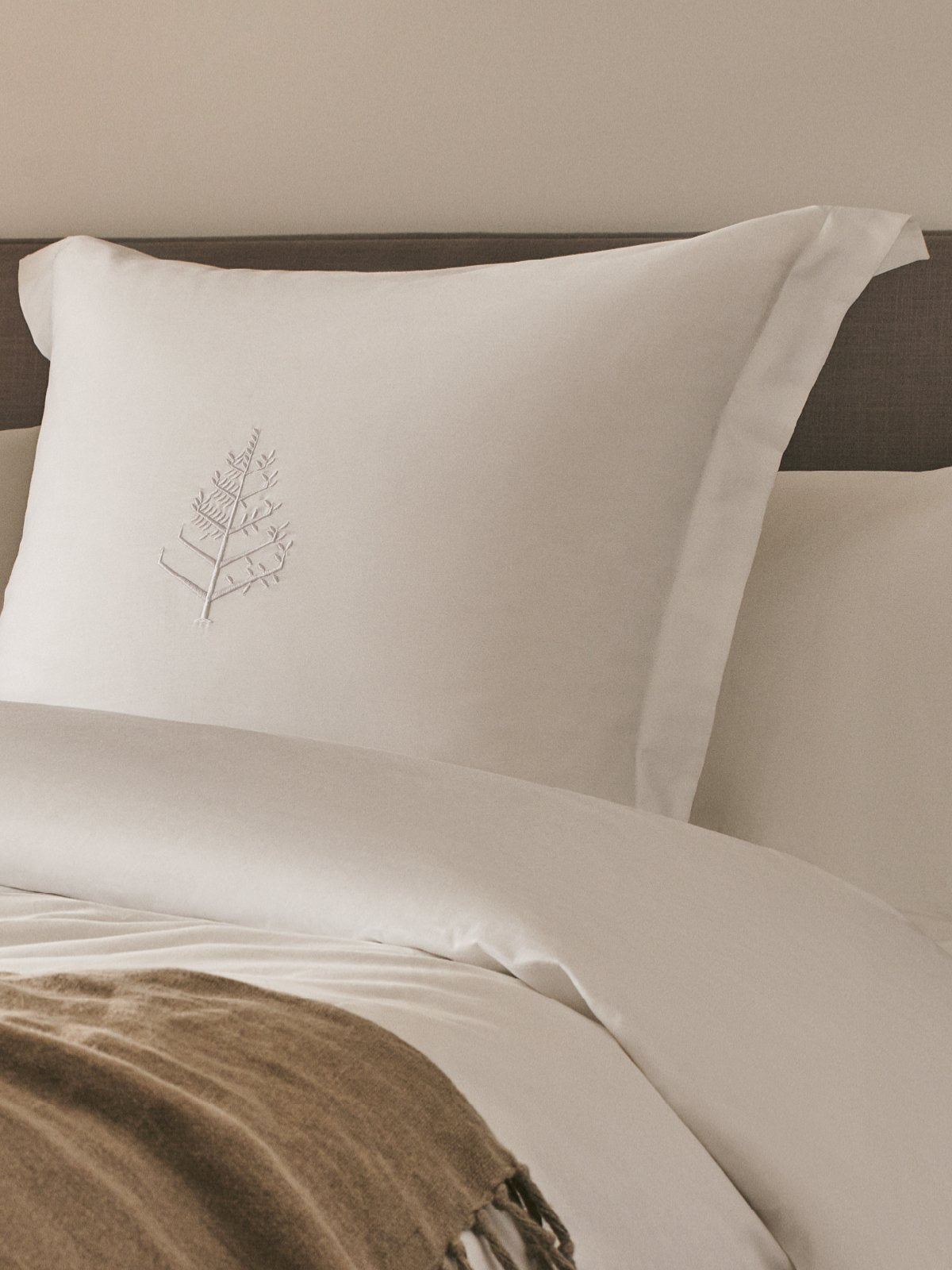 Down Alternative Euro Pillow