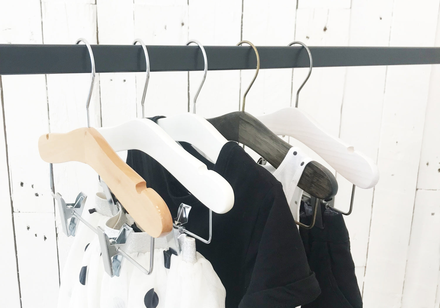 White Wood Top Coat Kids Hanger with Bar 28cm