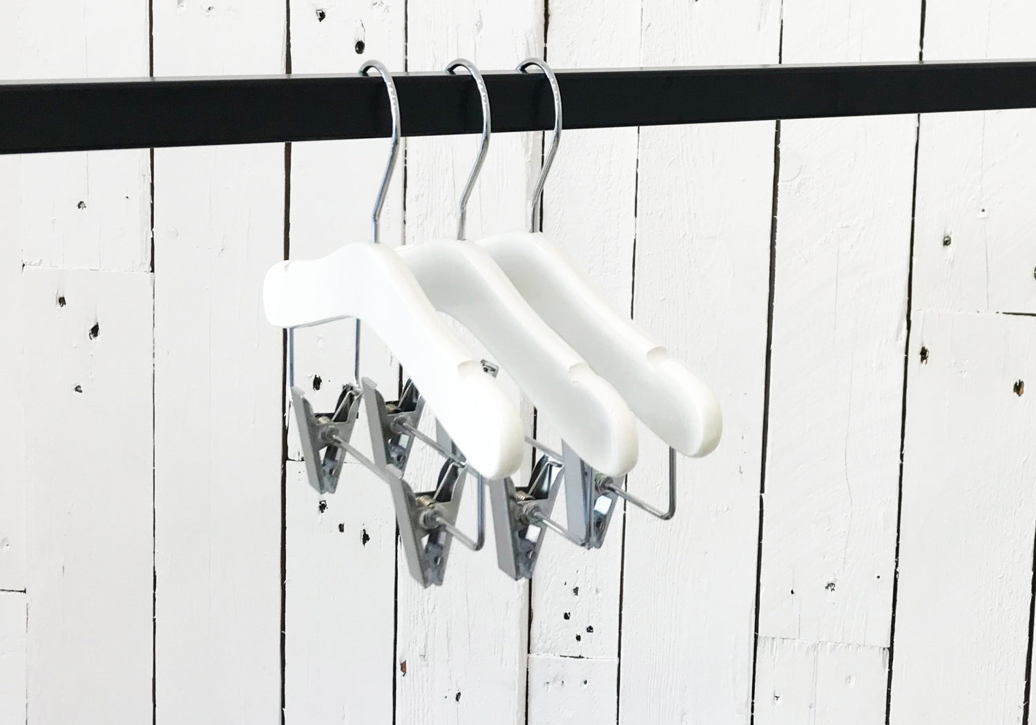 White Wood Top Coat Kids Hanger with Bar 28cm
